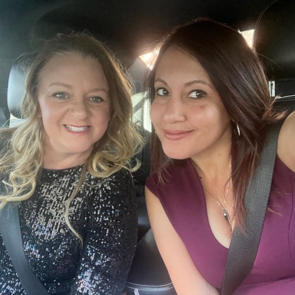 Meet your Posher, Amanda - Picture 3 of 3